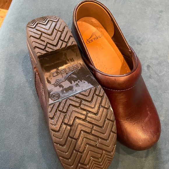 Dansko clogs - Picture 2 of 2